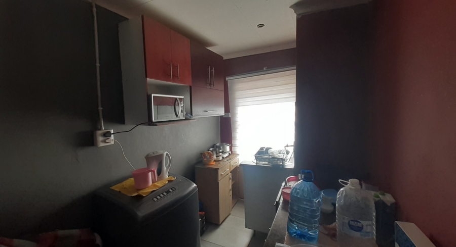 5 Bedroom Property for Sale in Lourierpark Free State